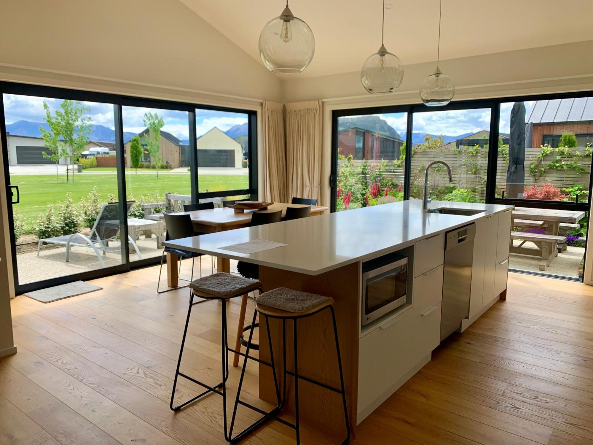 Alpine Abode Villa Wanaka Dış mekan fotoğraf